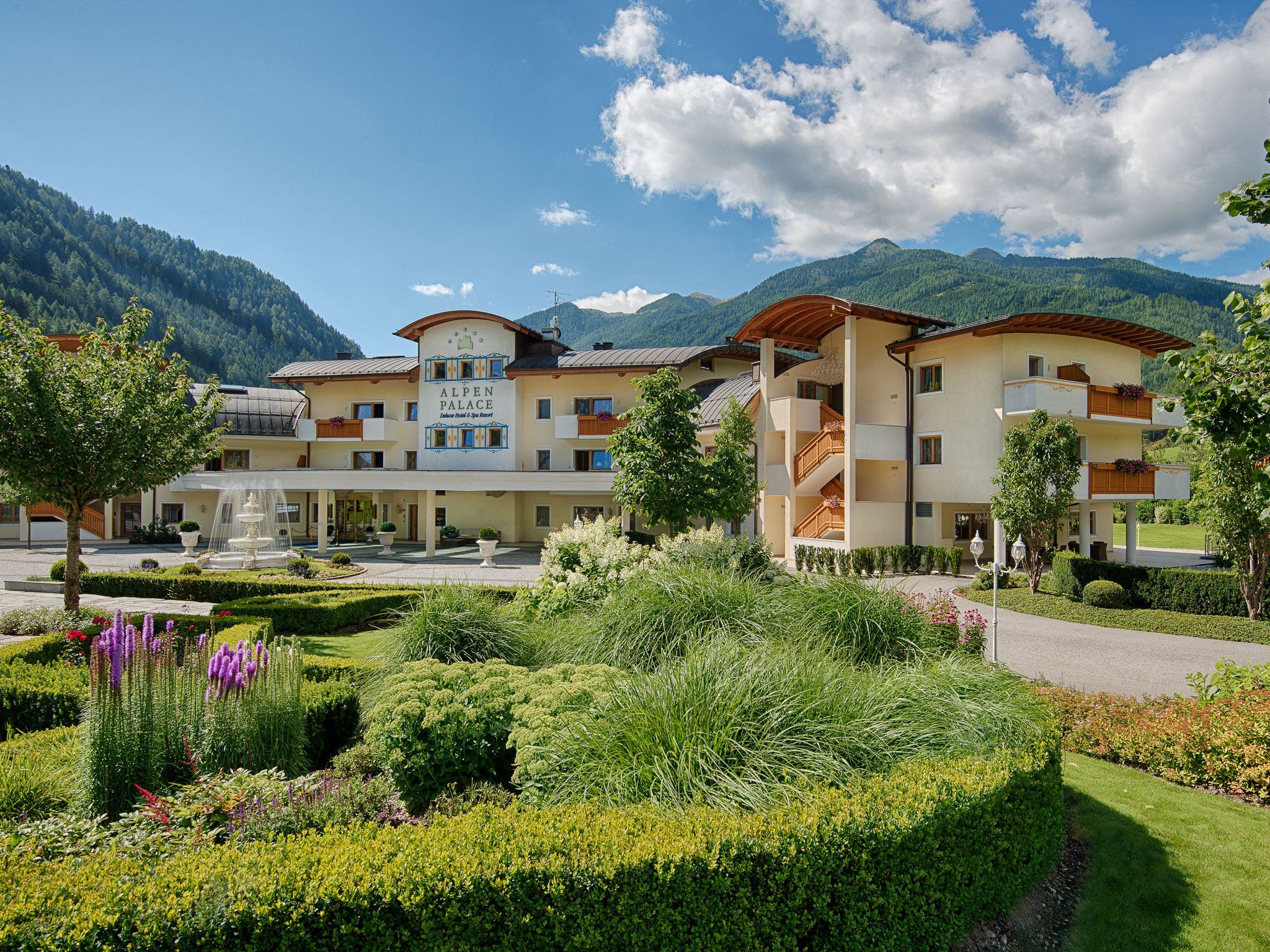 Alpenpalace Deluxe Hotel & Spa Resort