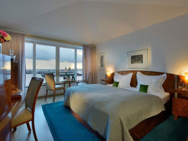 Hotel Louis C Jacob